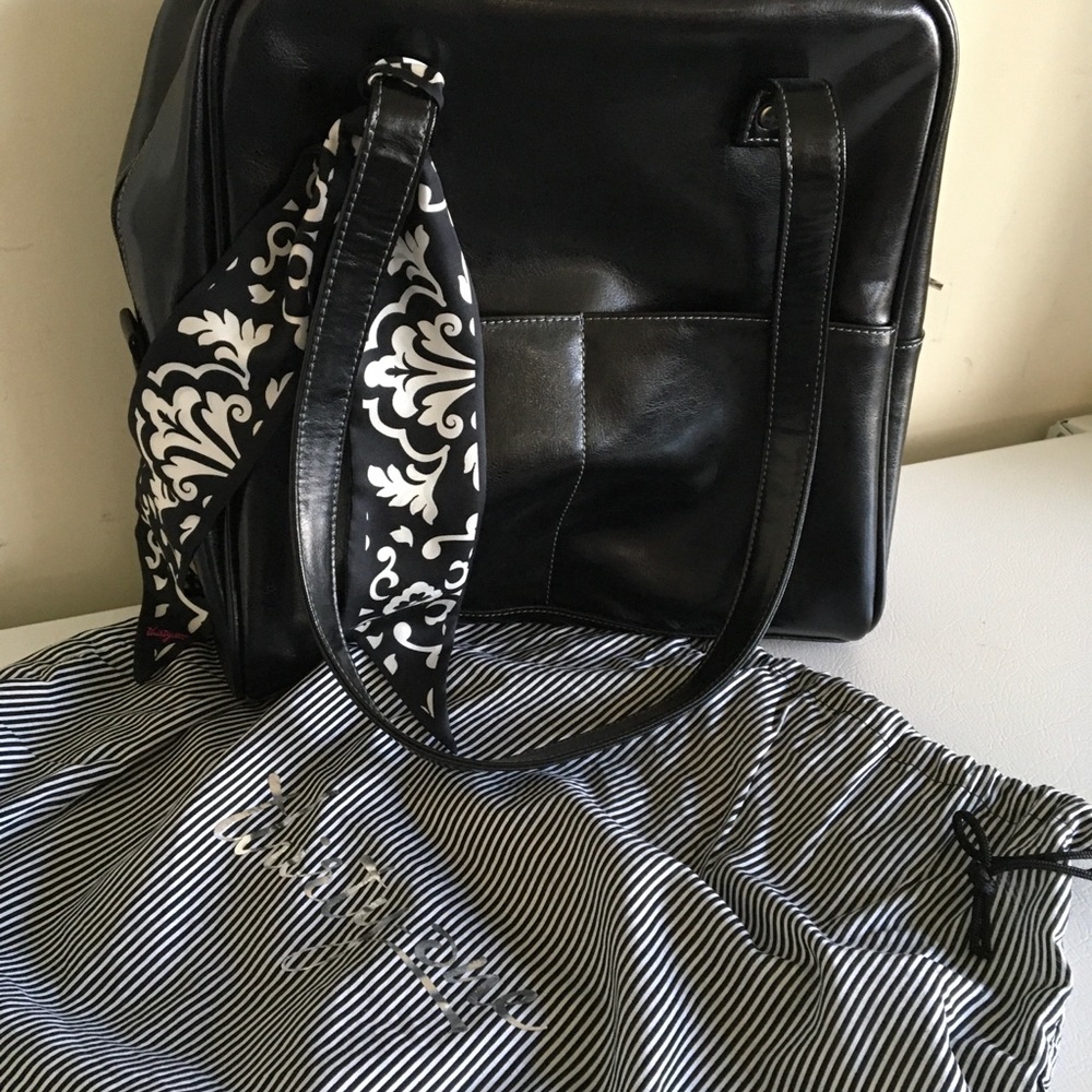 NWOT rare full leather Medium purse